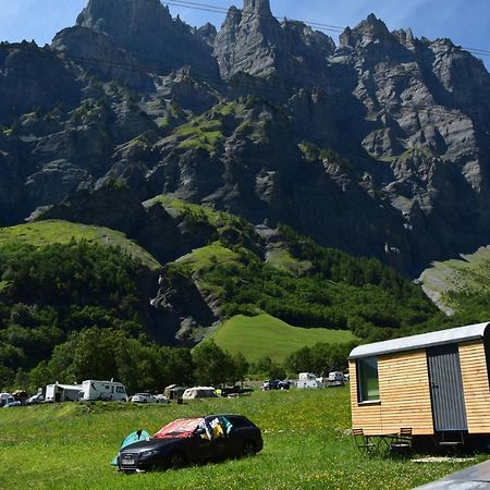 Campingplatz Mit Restaurant & Sportarena ลอยเคอร์บัด ภายนอก รูปภาพ